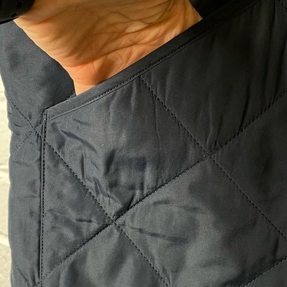 J. Crew Quilted Walker zip up vest Navy Tan Men’s Sz XL - Picture 8 of 10